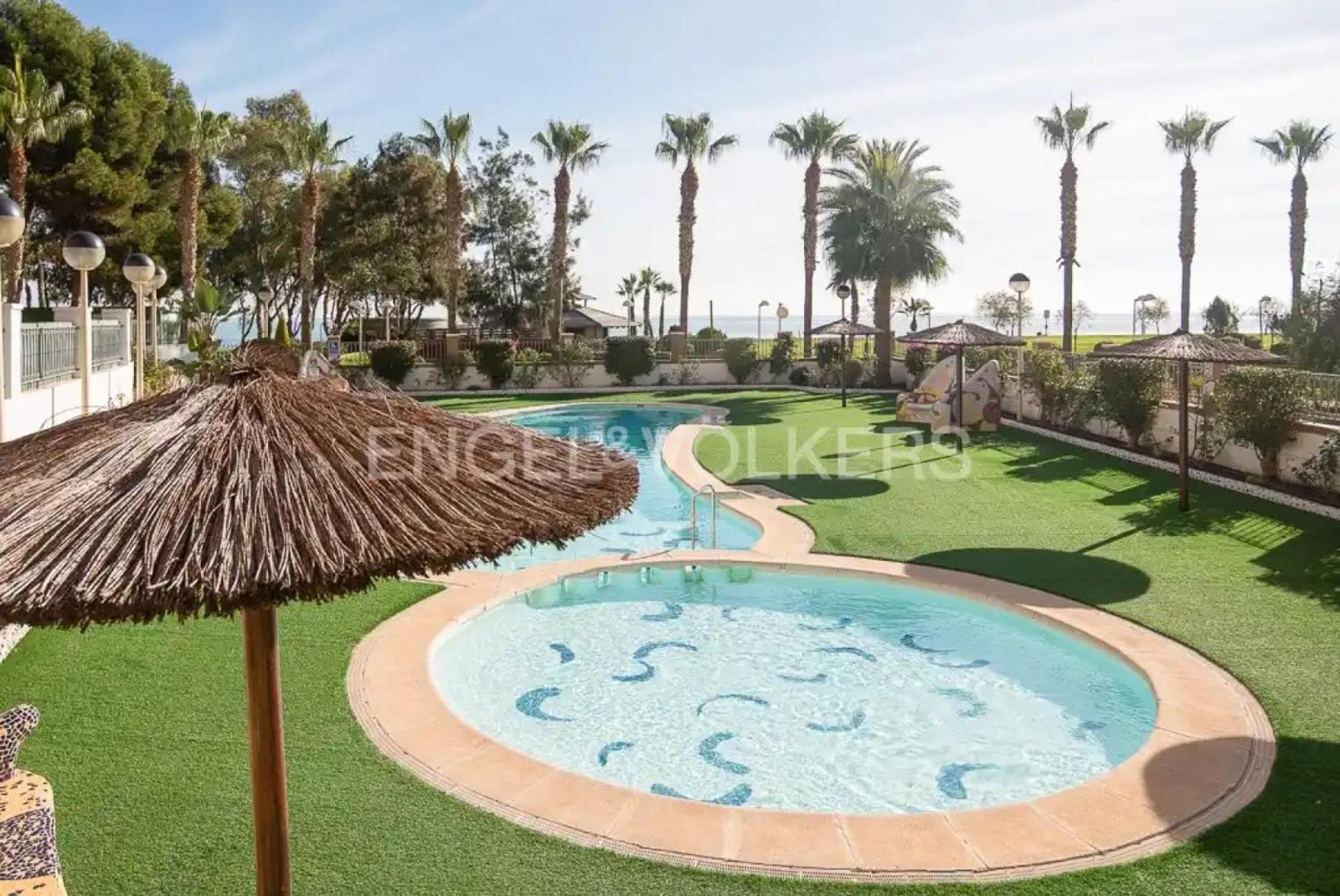 Apartamentos Be Suites Primera Linea Oropesa del Mar Exterior foto